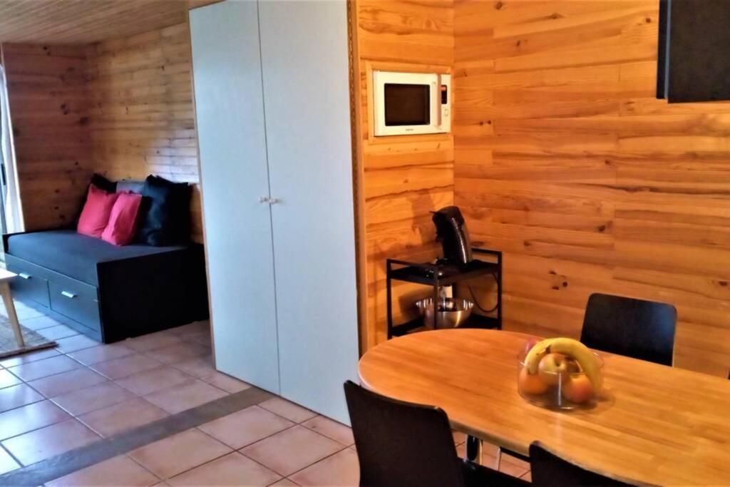 Studio 32M2 - Dans Propriete Avec Vue Imprenable Sur Le Lac Du Salagou Liausson المظهر الخارجي الصورة